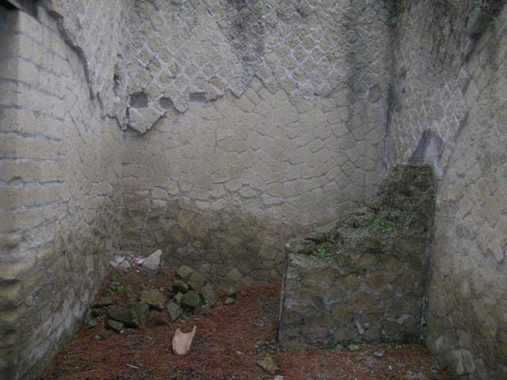 Ins. Or. II, 1, Herculaneum. December 2008. Looking towards north wall of rear room. Photo courtesy of Nicolas Monteix.
