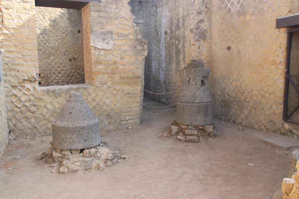 Ins. Or. II, 1a, Herculaneum. October 2023. 
Room A, looking north across bakery towards window into room B and doorway into room b. Photo courtesy of Klaus Heese.
