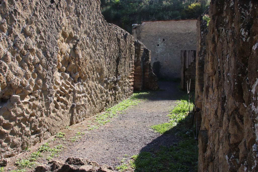 Ins Or II.3 Herculaneum, October 2022. Looking towards east end. Photo courtesy of Klaus Heese.

