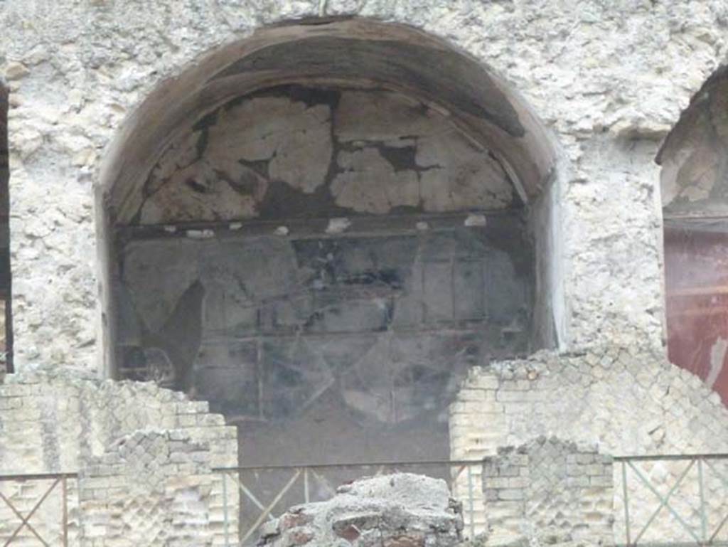 Ins. Orientalis II 4, Herculaneum, September 2015. Vaulted room in north wall on upper terrace.