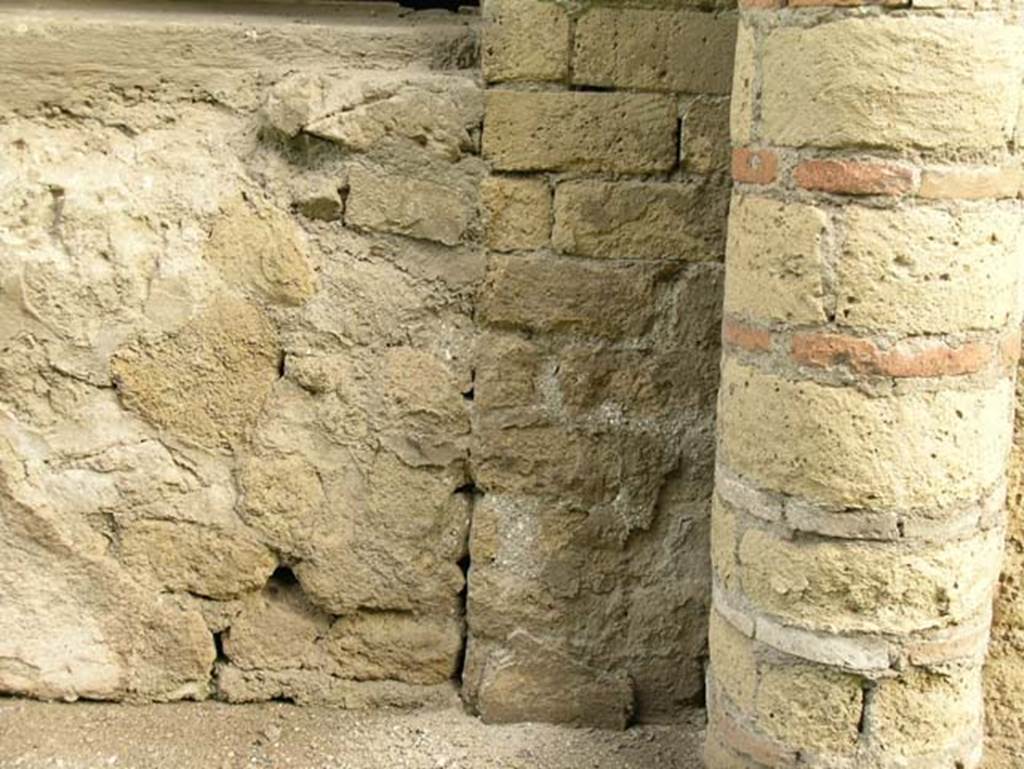 Ins. Orientalis II.4, Herculaneum, December 2004. Detail of exterior rectified north wall of lower portico. 
Photo courtesy of Nicolas Monteix.

