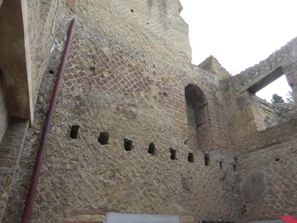 Ins. Orientalis II.8, Herculaneum. September 2016.  Looking towards north-east corner of mill-room. There are at least two upper floors visible on the north wall. 
Photo courtesy of Michael Binns.

