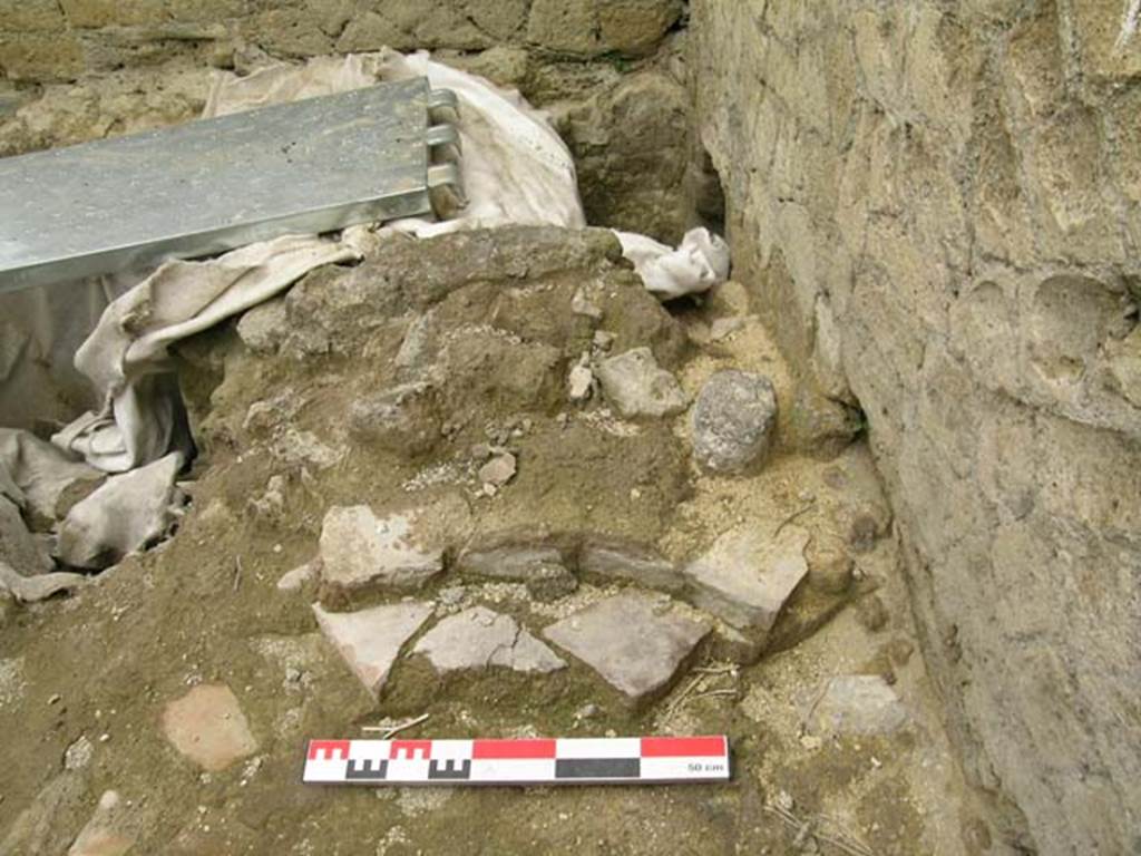 Ins Or II, 15, Herculaneum. June 2006. Detail of furnace. Photo courtesy of Nicolas Monteix.