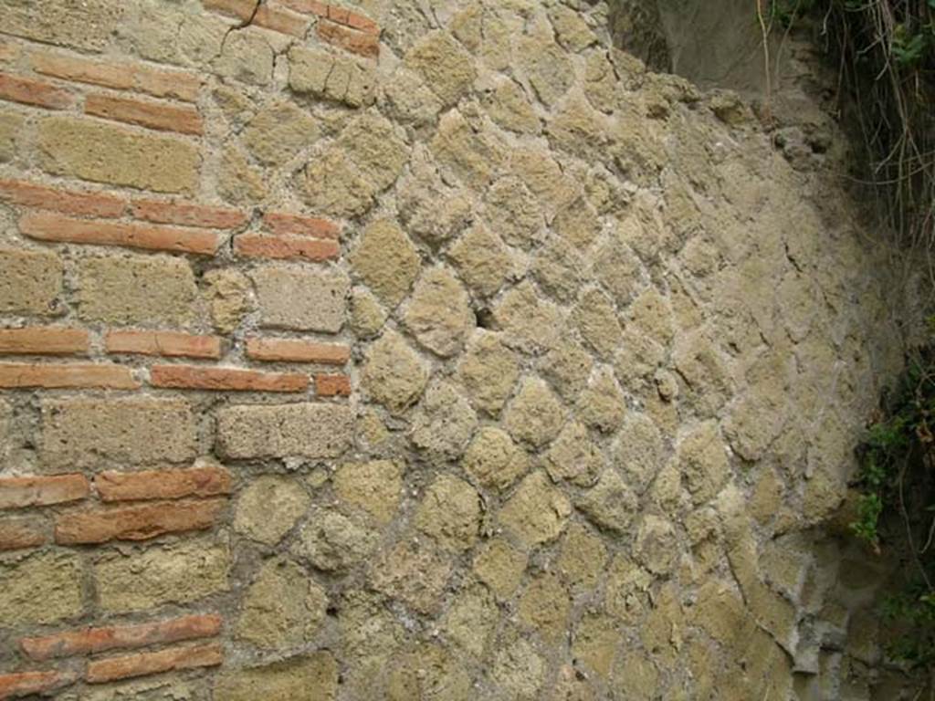 Ins Or II, 15, Herculaneum. May 2004. Rear room, west wall. Photo courtesy of Nicolas Monteix.

