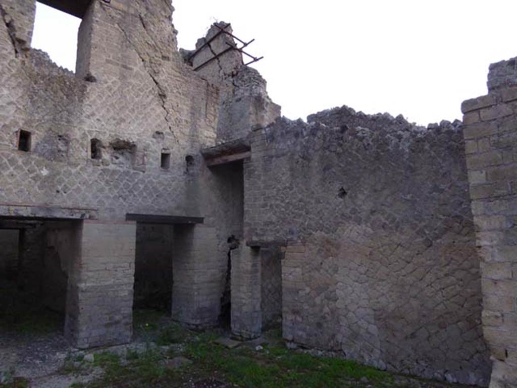 Ins. Orientalis II.18, Herculaneum. October 2014. Looking towards south-east corner. Photo courtesy of Michael Binns