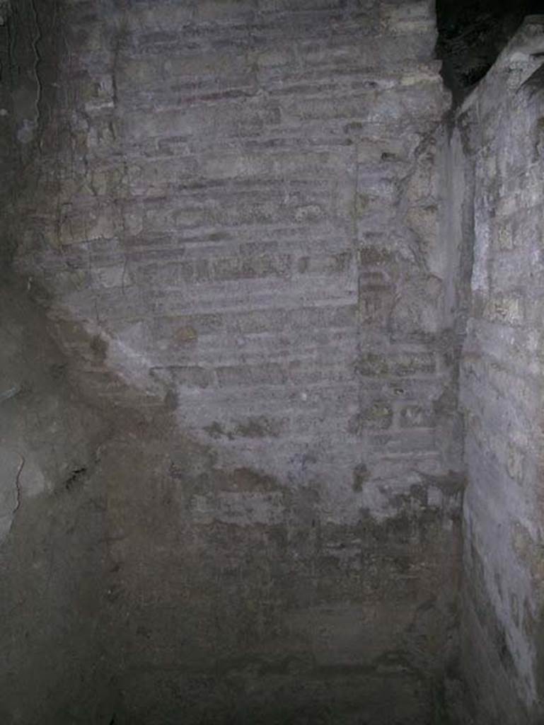 Ins Or II, 4/19, Herculaneum. May 2006. North side of upper loggia/terrace.
Photo courtesy of Nicolas Monteix.
