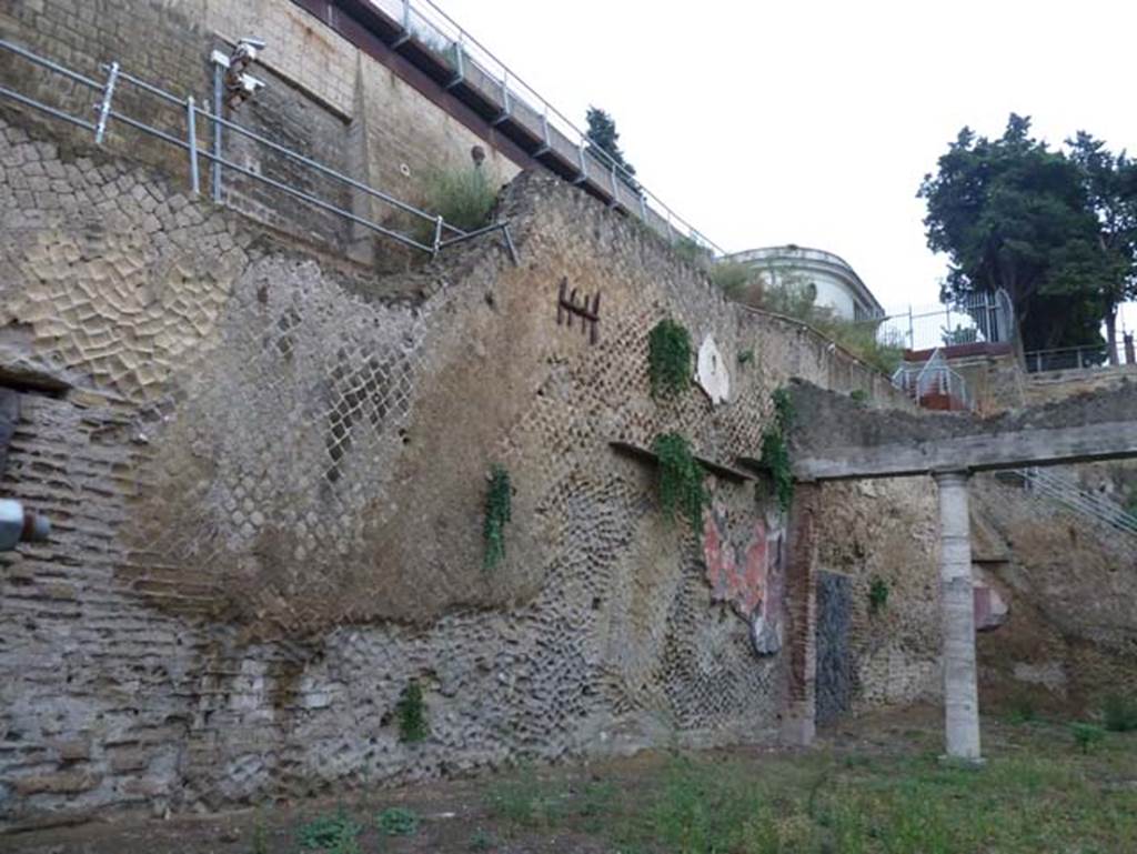 Ins. Orientalis II.19, Herculaneum. September 2015. Looking north-east.