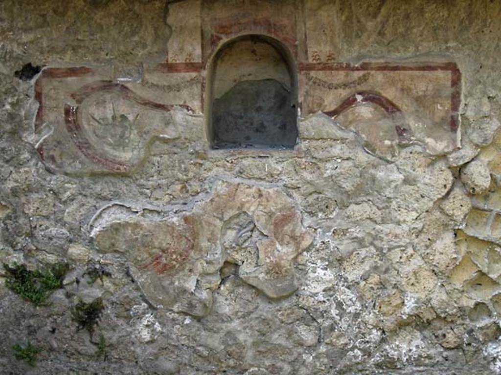 V.24, Herculaneum. May 2003. Looking towards west wall with vaulted niche. Photo courtesy of Nicolas Monteix.


