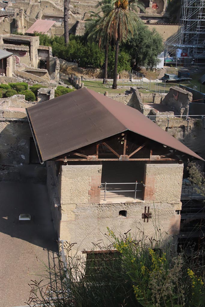 Herculaneum, October 2023.
Looking north from access roadway towards the “tower” room of the House of Relief of Telephus.
Photo courtesy of Klaus Heese.
