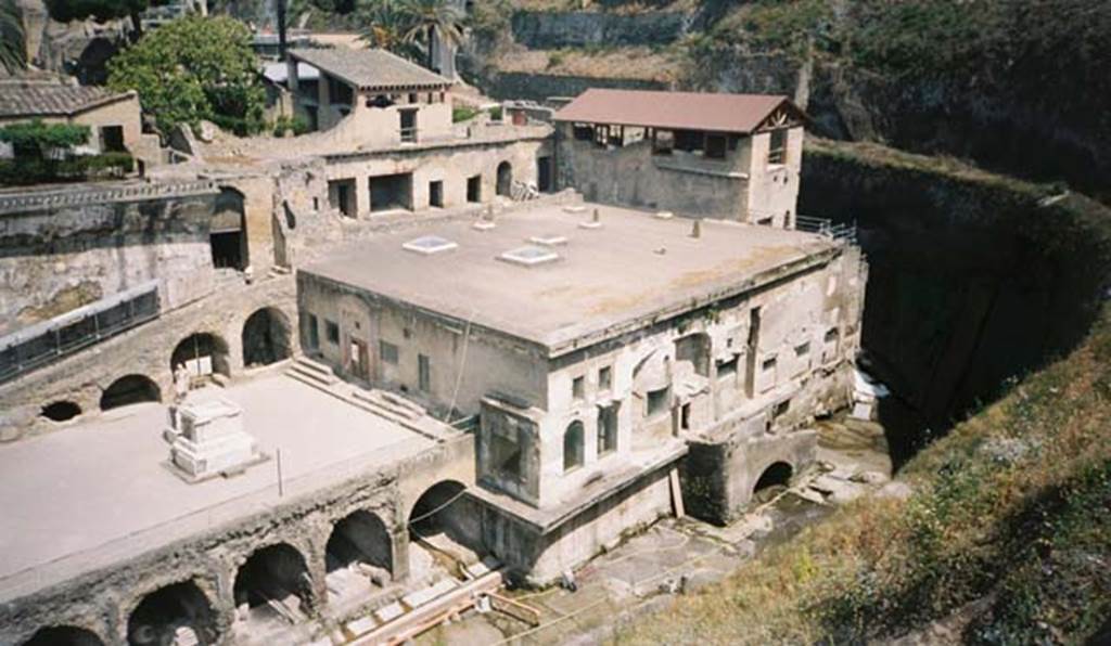 Herculaneum, May 2007. Looking north-east towards the Terrace of Balbus with the east end of the arched beachfront openings below.  On the upper right of centre is the “tower” room of the House of Relief of Telephus, and in the centre is the roof of the Suburban Baths.  Photo courtesy of Buzz Ferebee.
