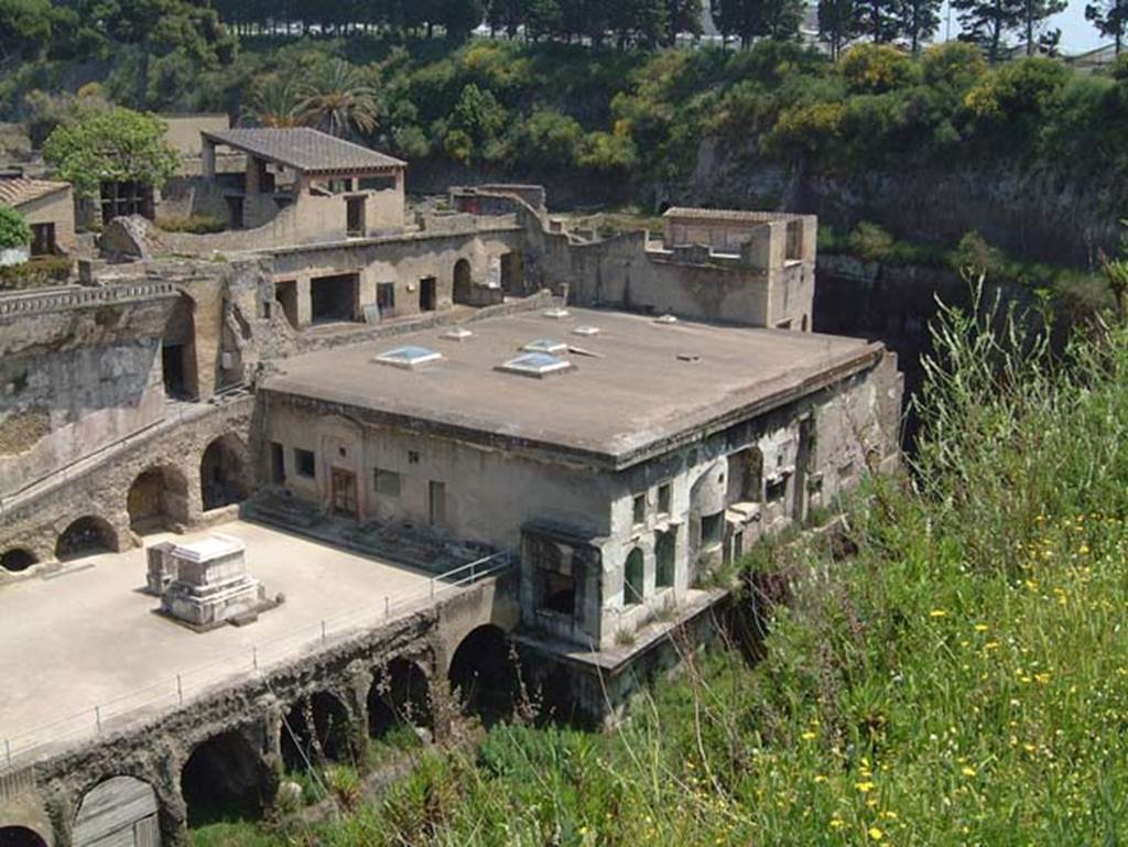 Herculaneum, May 2001. Looking north-east, at the top of the photo, the roadway down from the entrance can be seen.   Photo courtesy of Current Archaeology.
