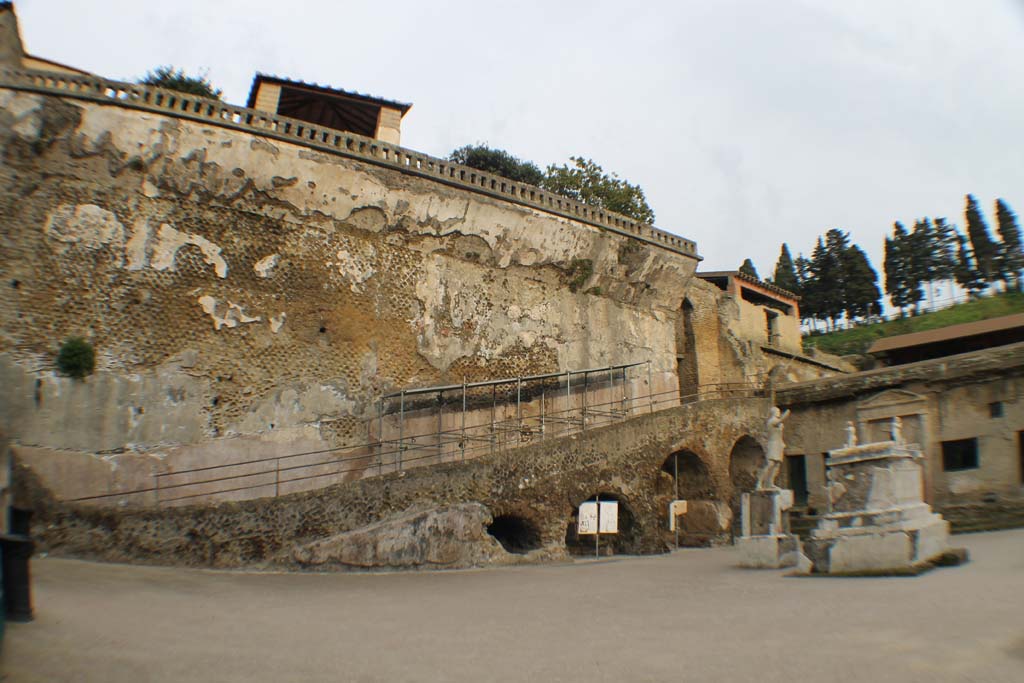 Herculaneum, March 2014. Looking north from terrace.
Foto Annette Haug, ERC Grant 681269 DÉCOR
