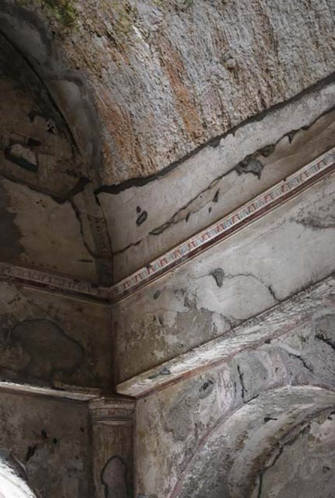 Suburban Baths, Herculaneum. April 2008. Detail from upper south-west corner of possible waiting room or diaeta. Photo courtesy of Nicolas Monteix.
