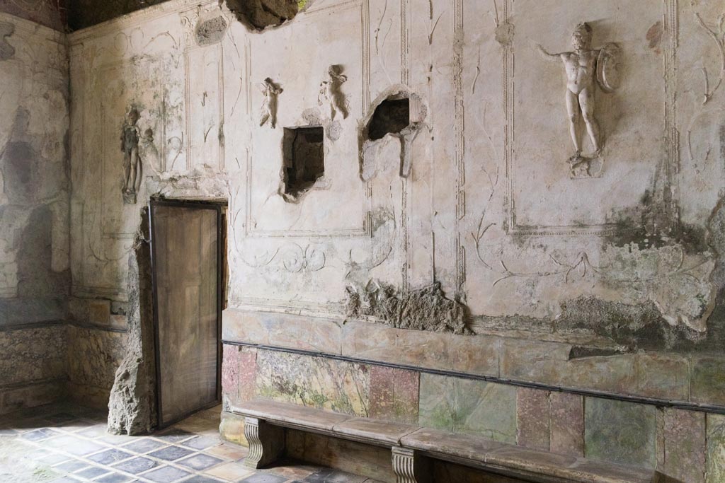 Herculaneum Suburban Baths. October 2023. 
West wall of tepidarium, with doorway to smaller original caldarium. Photo courtesy of Johannes Eber. 
