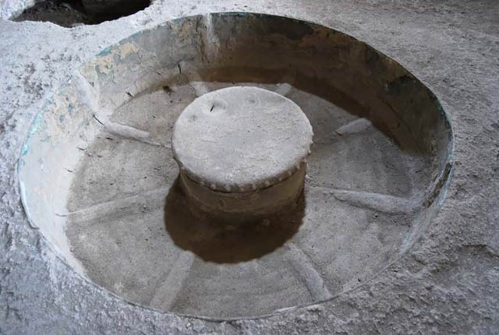 Suburban Baths, Herculaneum. April 2008. Detail of area where the bronze samovar would have sat, heating the water.
Photo courtesy of Nicolas Monteix.
