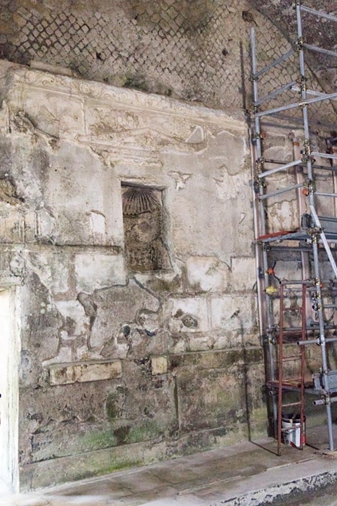 Herculaneum Suburban Baths. October 2023. 
Looking towards west wall in second larger caldarium. Photo courtesy of Johannes Eber. 
