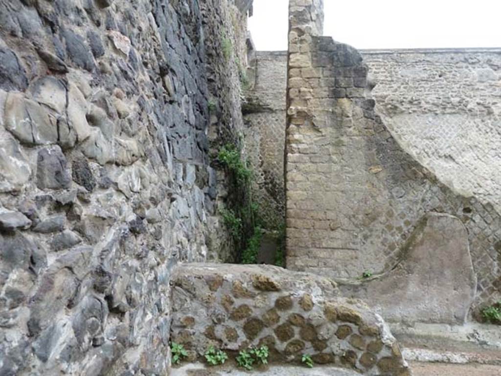 Herculaneum, September 2015. Sacred Area terrace, looking east from north-west corner at area behind the shrine to the Four Gods.