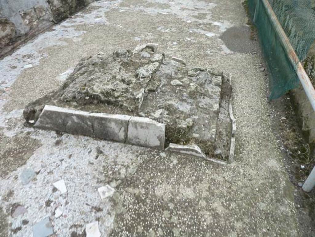 Herculaneum, September 2015. Sacred Area terrace, remains of a marble-clad altar, looking east.