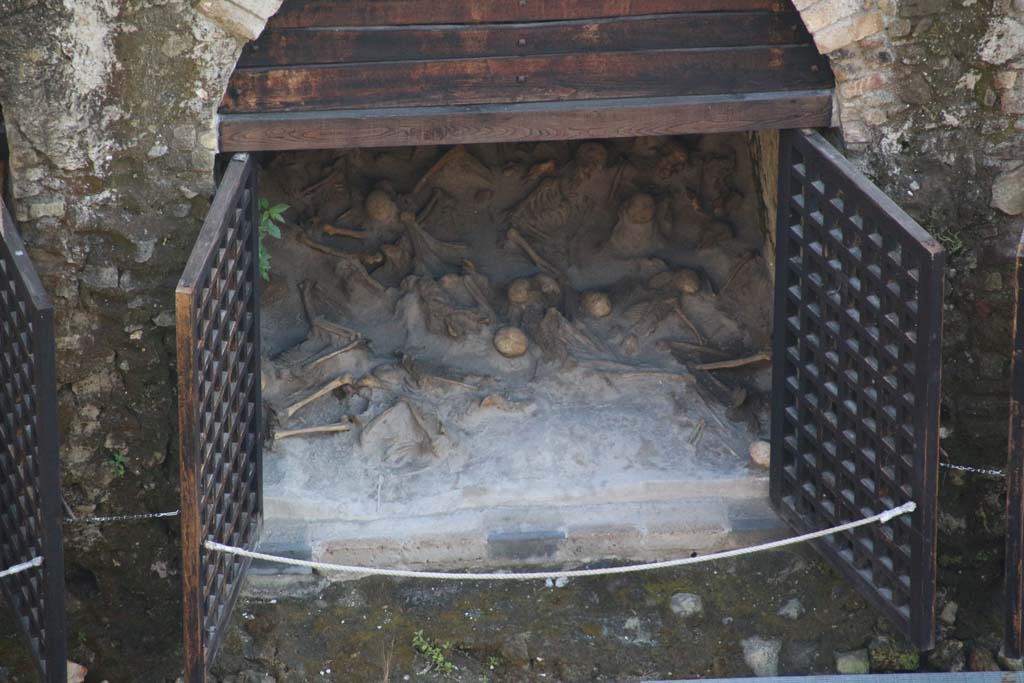 Beachfront, Herculaneum, April 2014. Boatshed 4. Photo courtesy of Klaus Heese.