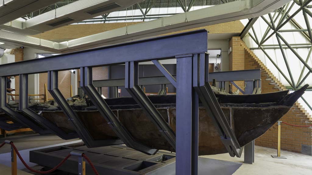 Herculaneum, August 2021. Looking towards the boat in its support frame. Photo courtesy of Robert Hanson.