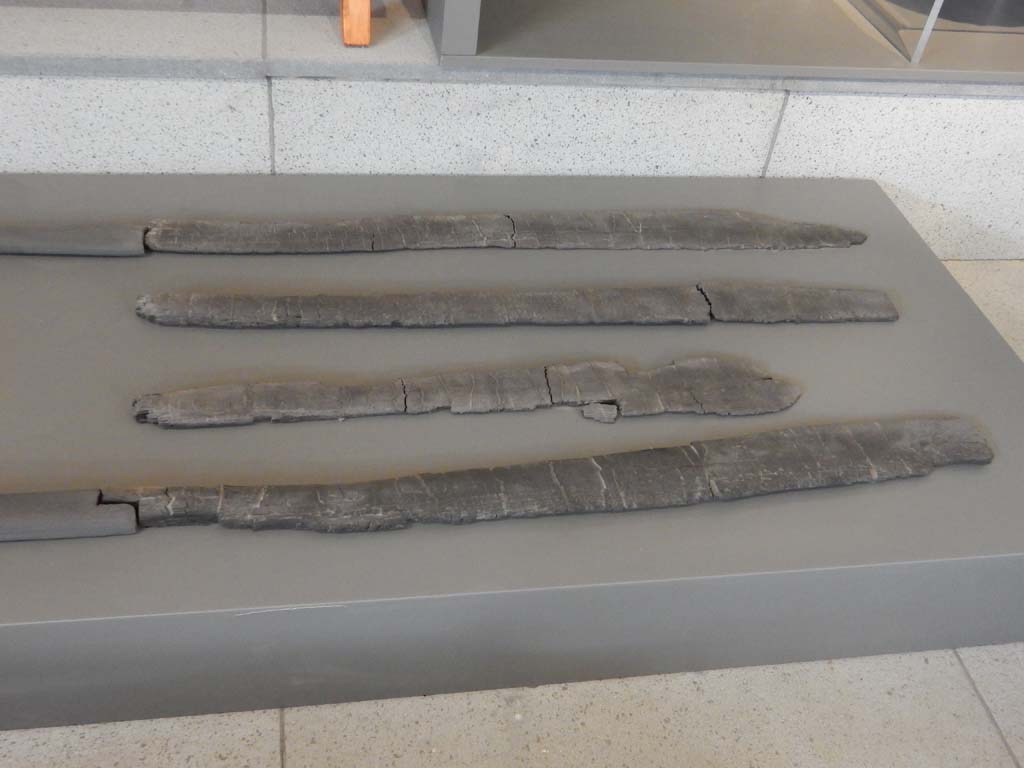 Herculaneum, June 2019. Wooden oars, Photo courtesy of Buzz Ferebee