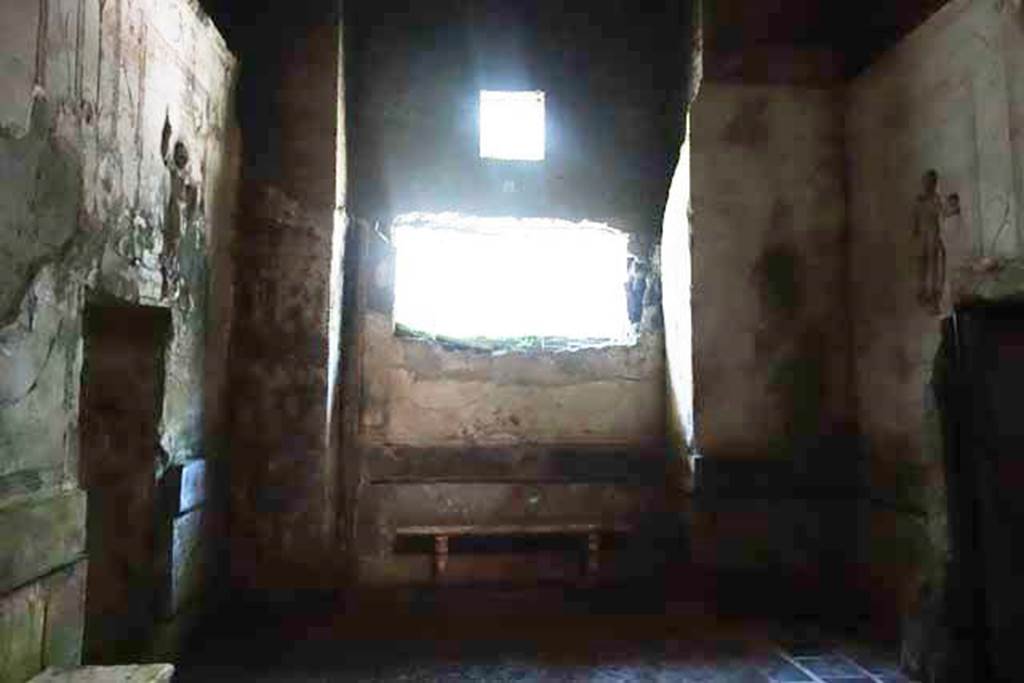 Suburban Baths, Herculaneum. June 2014. Looking south across tepidarium. Photo courtesy of Michael Binns.