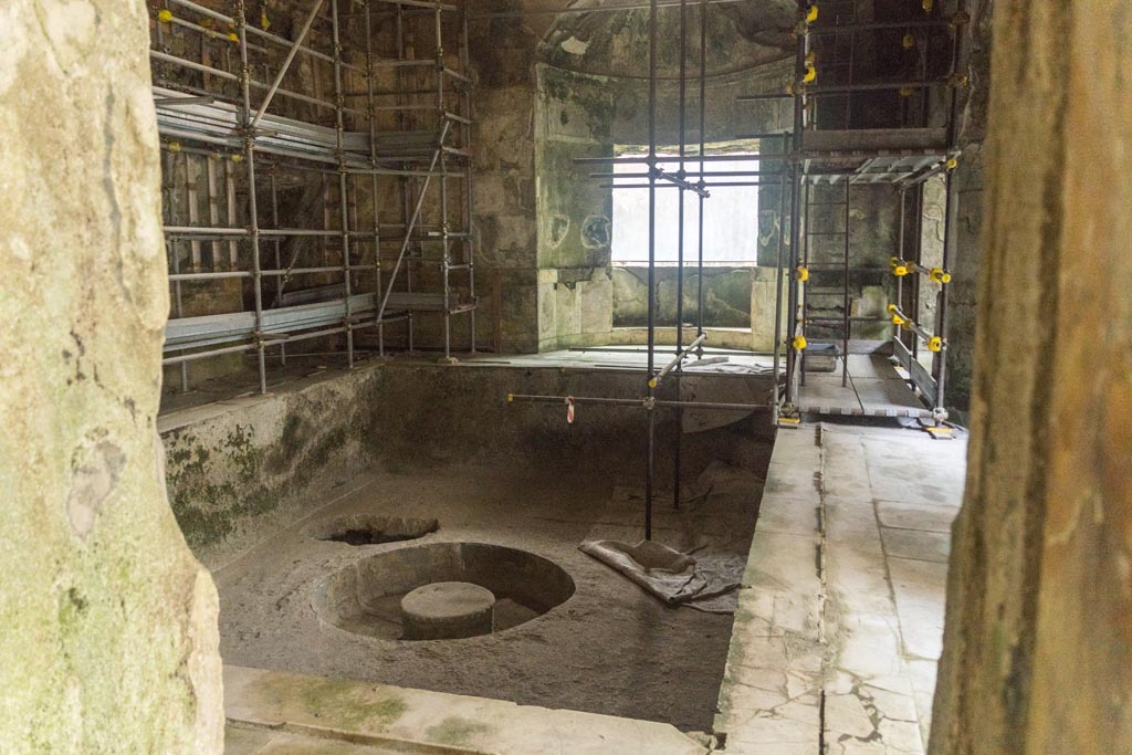 Herculaneum Suburban Baths. October 2023. Looking east across pool in second larger caldarium. Photo courtesy of Johannes Eber. 