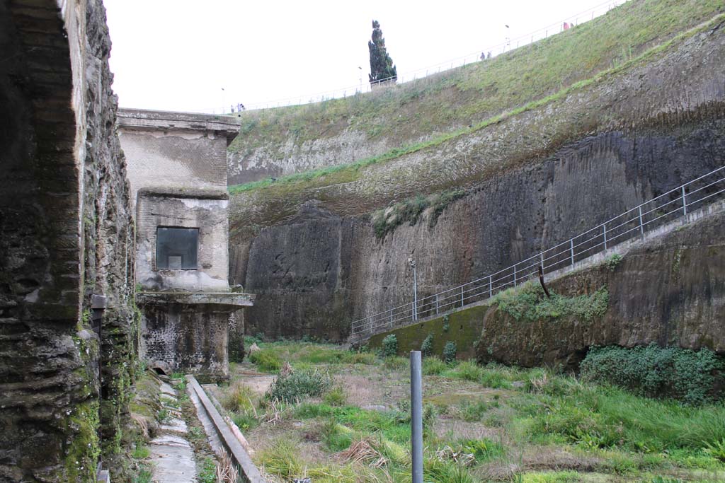 Beachfront, Herculaneum, March 2014. Looking east.
Foto Annette Haug, ERC Grant 681269 DÉCOR
