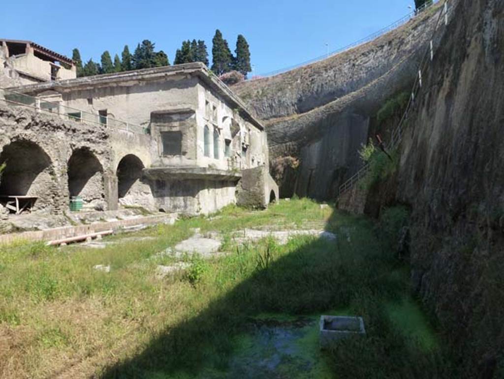 Beachfront, Herculaneum, June 2012. Looking east. Photo courtesy of Michael Binns.