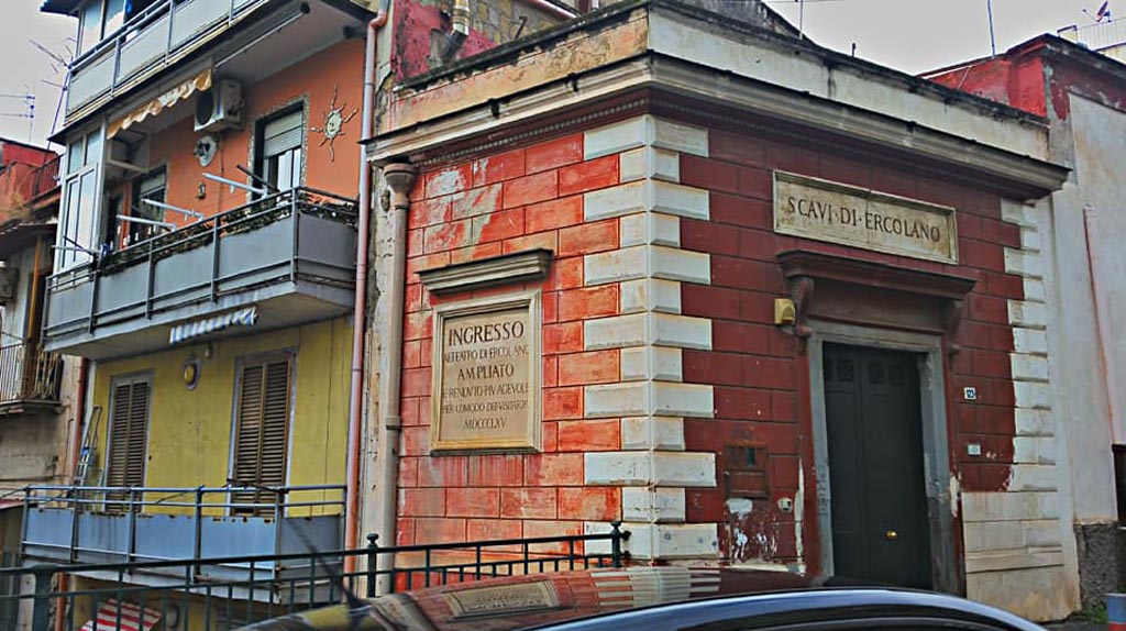 Herculaneum Theatre, photo taken between October 2014 and November 2019. 
Entrance to ancient Theatre on Corso Resina. Photo courtesy of Giuseppe Ciaramella.
