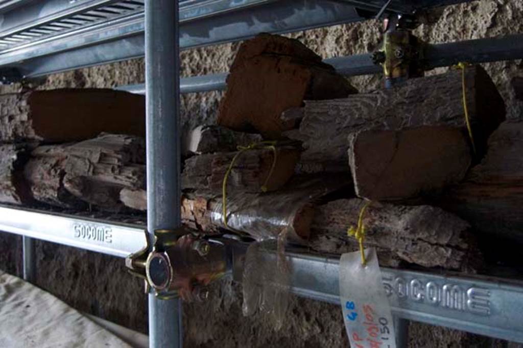 Villa dei Papiri, Herculaneum. July 2010. Remains of wood in store.
Photo courtesy of Michael Binns.
