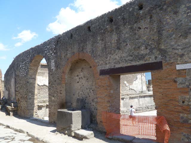 Fountain next to VII.7.26 outside north wall of VII.8, Pompeii. June 2012. Photo courtesy of Michael Binns.
