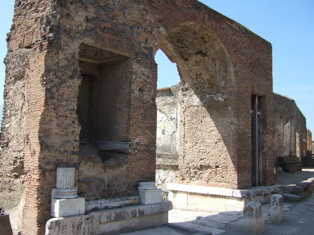 Fountain in arch at north-east corner of Forum. May 2006.
