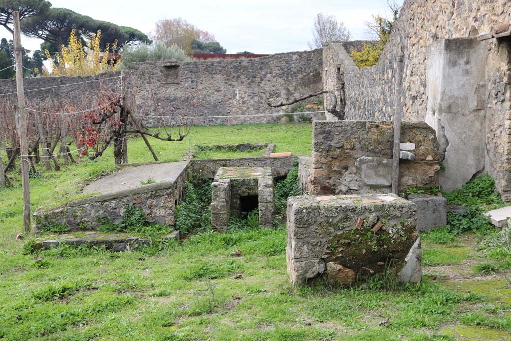 I.20.1 Pompeii. December 2018. Looking west in garden area. Photo courtesy of Aude Durand.