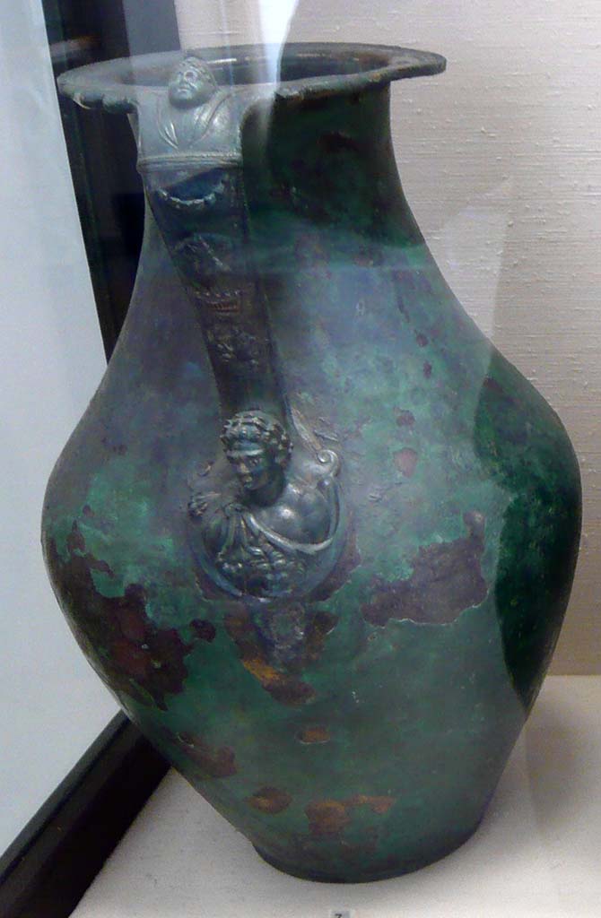 I.2.10 Pompeii. Bronze jug found in atrium. 
Now in Naples Archaeological Museum. Inventory number 109701.
