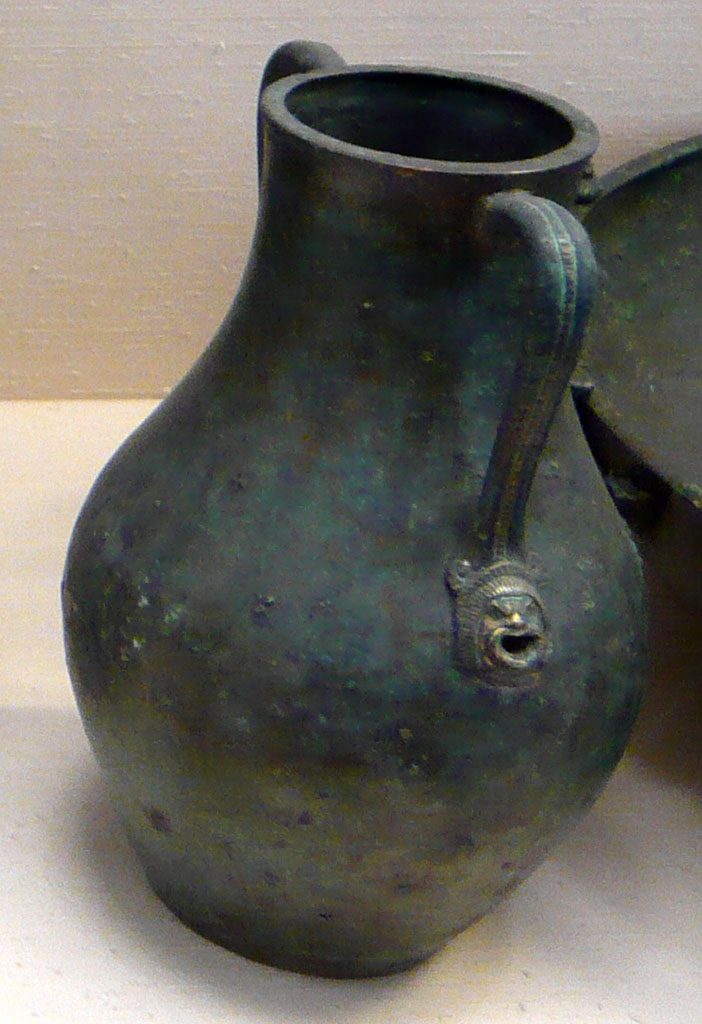 I.2.10 Pompeii. Bronze amphora found in atrium. 
Now in Naples Archaeological Museum. Inventory number 110052.
