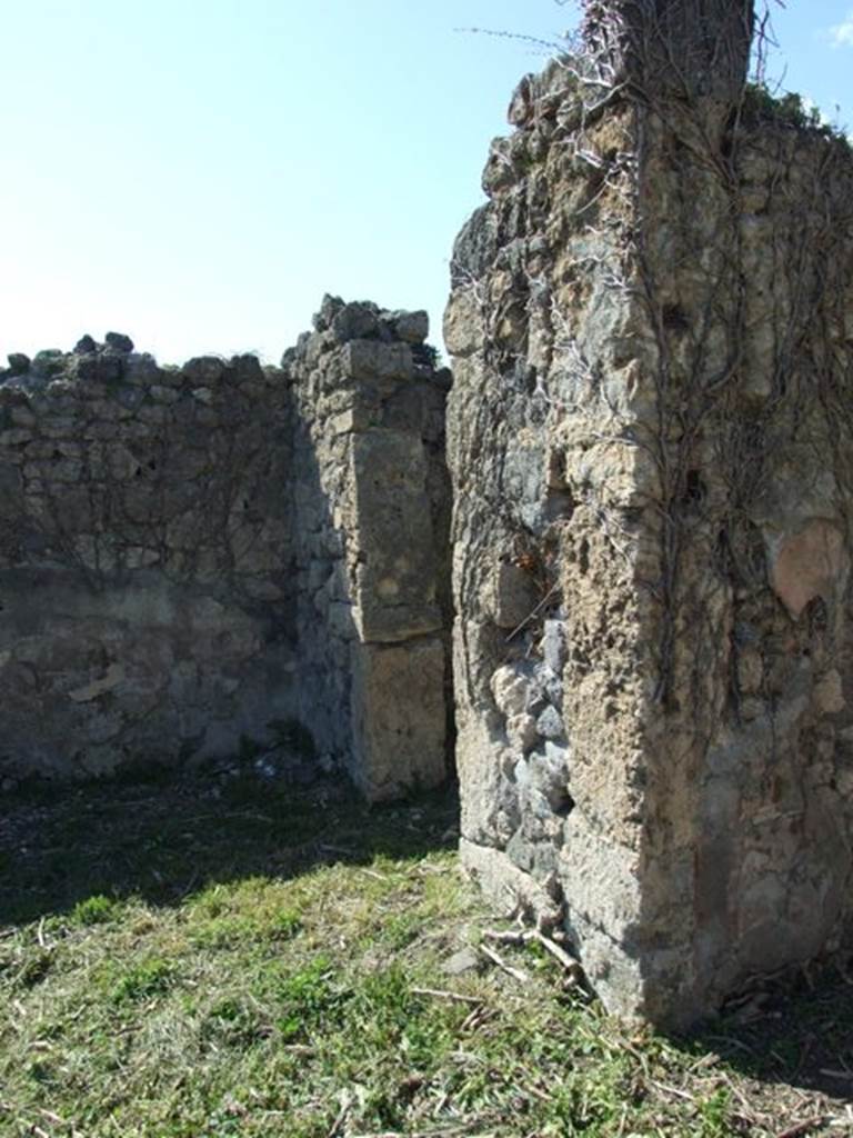 I.2.17 Pompeii.  March 2009. Looking towards the north-west corner of atrium, and doorway to room 5.
