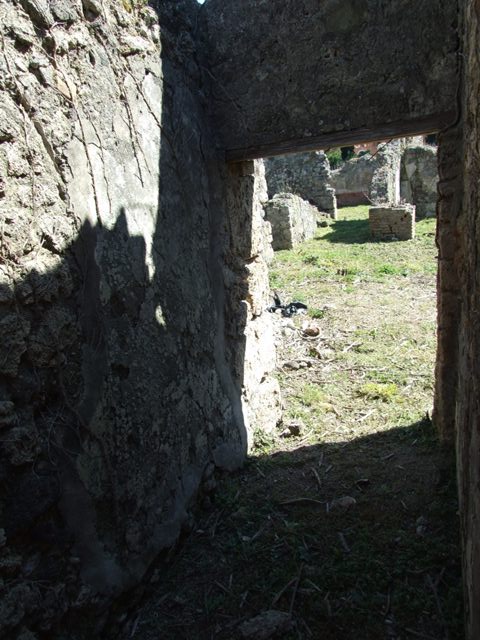 I.2.17 Pompeii. September 2005.  Niche.