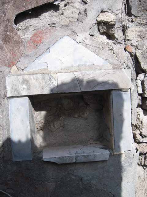 I.2.17 Pompeii.  March 2009.  Room 2: Small room, looking north to entrance on east side of fauces.