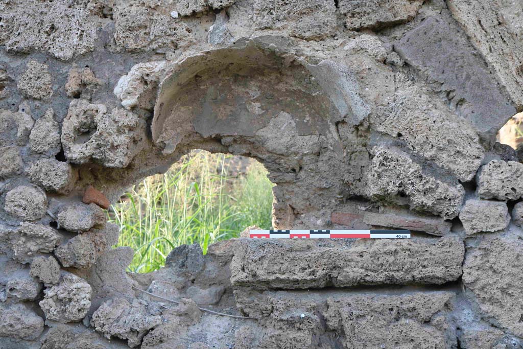 I.2.20 Pompeii. September 2018. Detail of niche set into north wall. Photo courtesy of Aude Durand.

