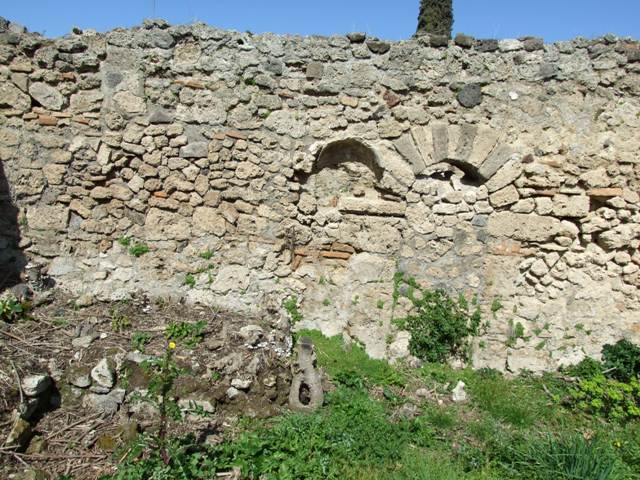 I.2.20 Pompeii.  March 2009. Remains of Niche on north wall.