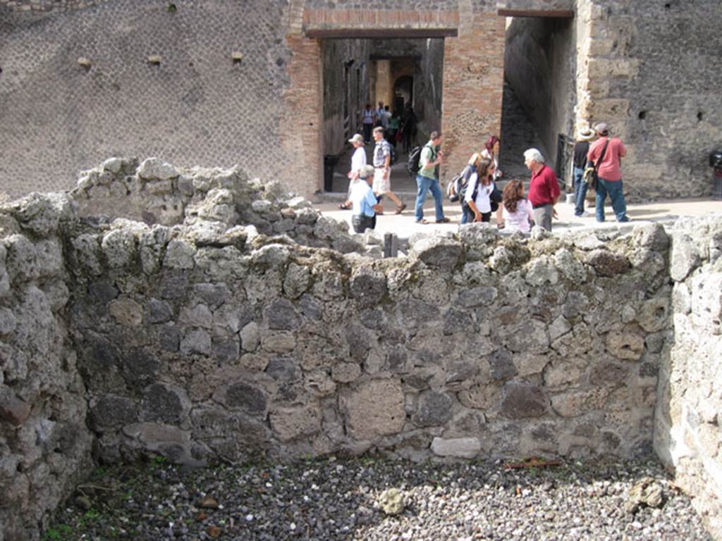 I.3.3 Pompeii. September 2010.  West wall of small room in south-western corner of atrium. Photo courtesy of Drew Baker.
