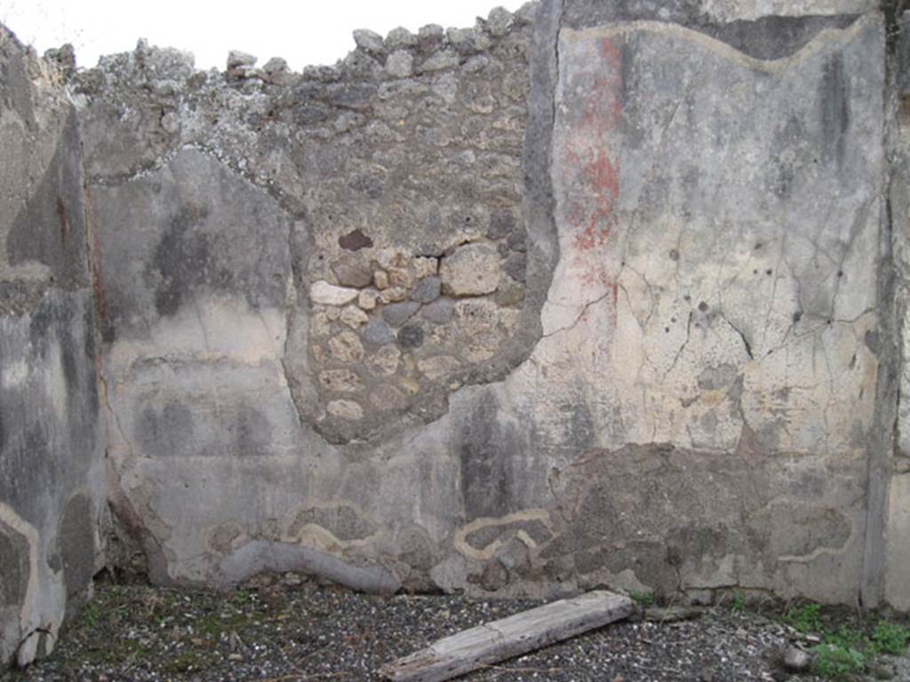 I.3.8b Pompeii. September 2010. South wall of triclinium. Photo courtesy of Drew Baker.