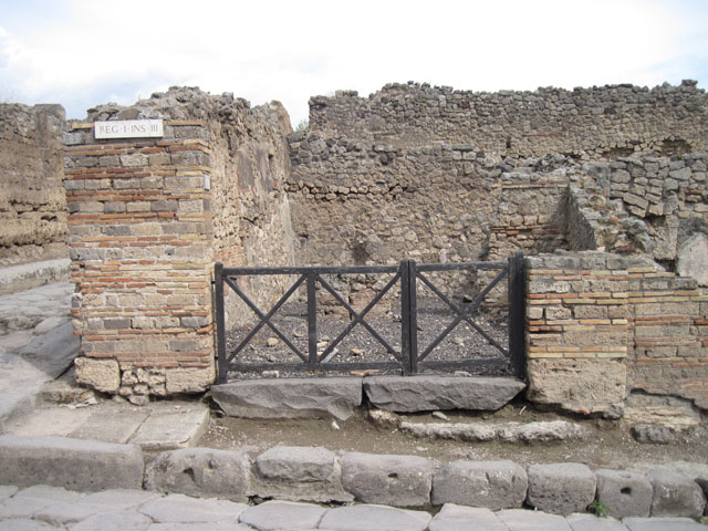 I.3.12 Pompeii.  Shop.  Entrance on Via Stabia.