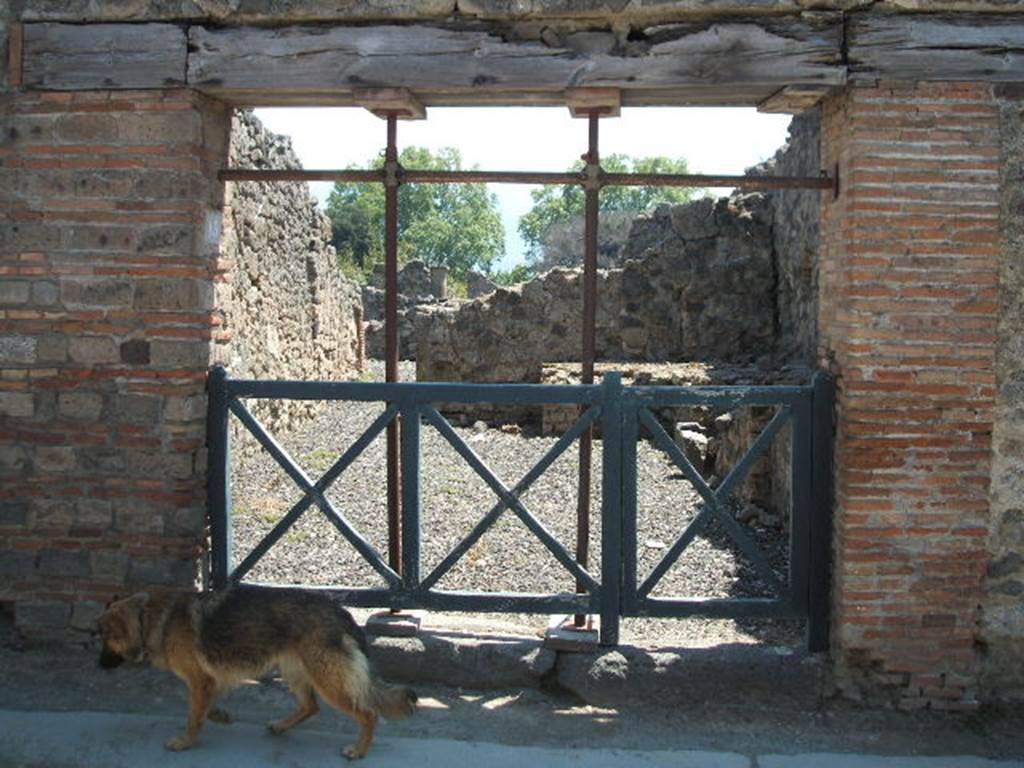I.3.15 Pompeii. May 2005. Entrance.  