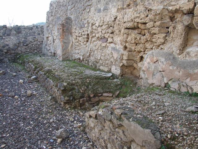 I.3.16 Pompeii. May 2005. Arch to small room or cupboard under staircase of I.3.17.