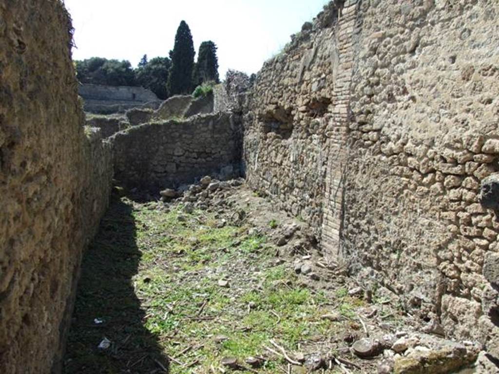 I.3.27 Pompeii.  March 2009.  Room or stall in north west corner.