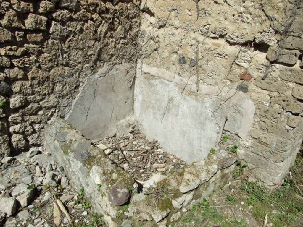 I.3.27 Pompeii. March 2009. Drinking trough, or waterproofed basin, in north-east corner of room.