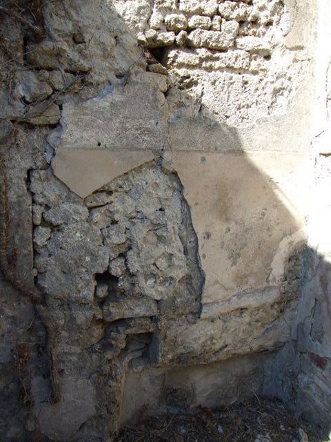 I.3.27 Pompeii.  March 2009. Room on the East side of the Oven. North east corner.