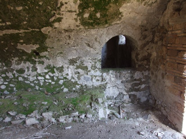 I.3.31 Pompeii.  March 2009.  Room behind East side of Entrance Room, under south west corner of West Portico.